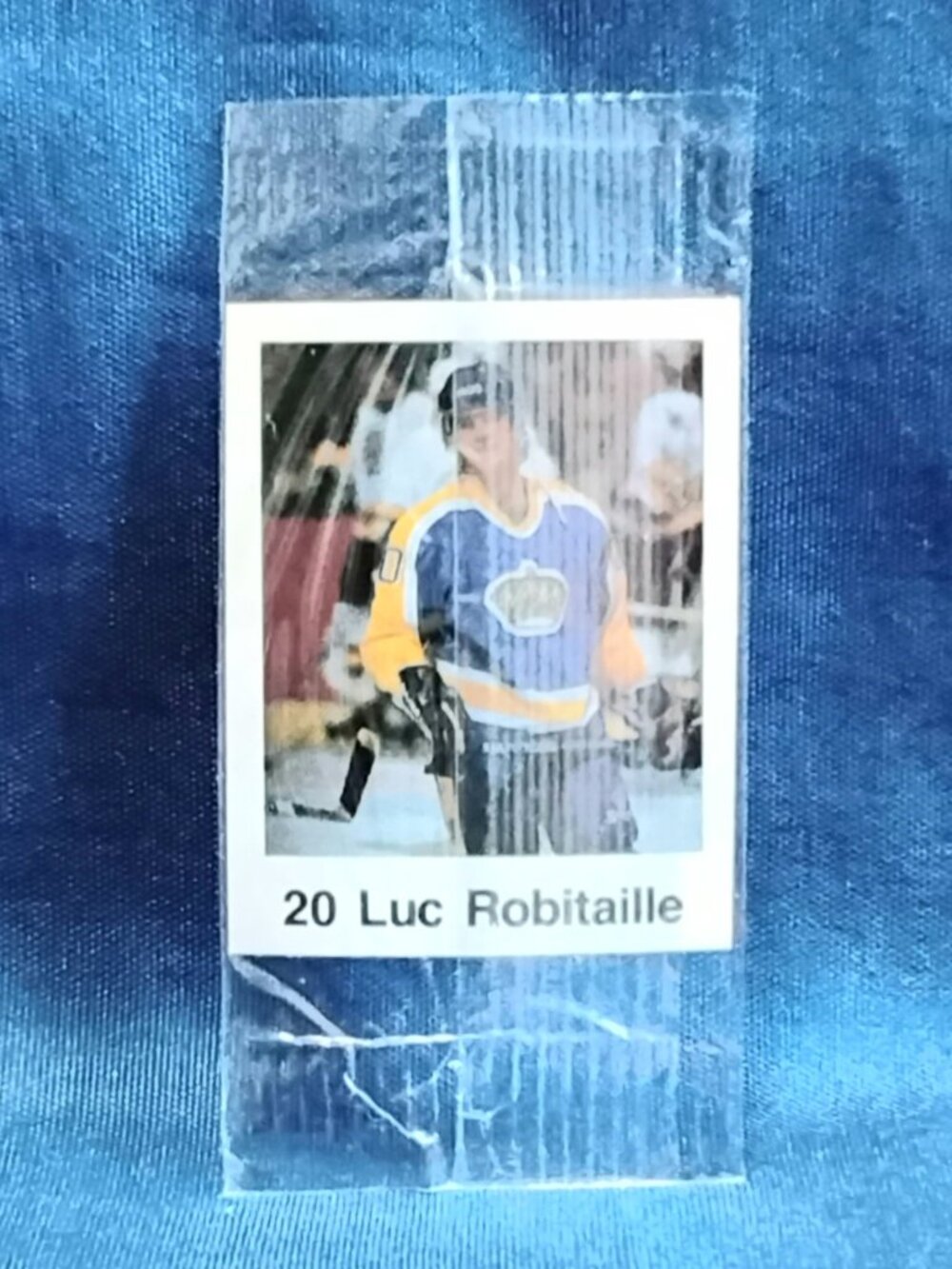 3/$25 Sealed 1988/89 Frito-Lay Luc Robitaille Mini NHL Stars Sticker Card!!